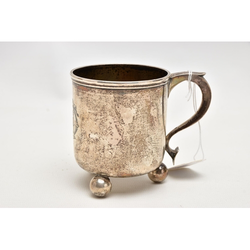 175 - A LATE VICTORIAN SILVER CUP, polished cup, engraved initial monogram to the front, fitted with a scr... 