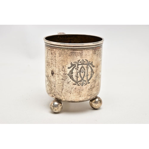 175 - A LATE VICTORIAN SILVER CUP, polished cup, engraved initial monogram to the front, fitted with a scr... 