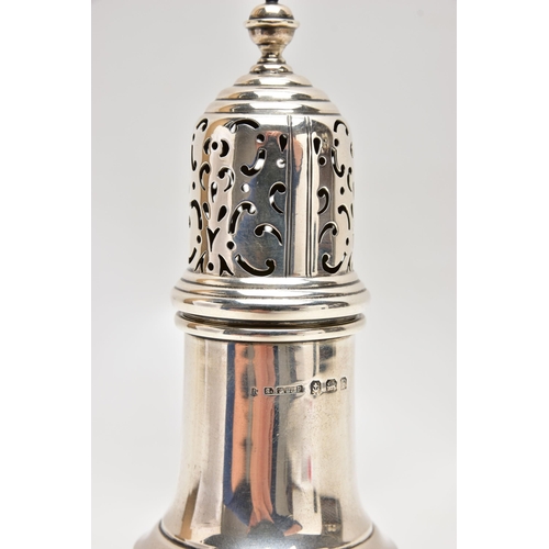 177 - AN EARLY 20TH CENTURY SILVER SUGAR CASTER, polished form on a round base, openwork cover, hallmarked... 