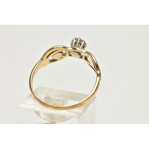 19 - A 9CT GOLD SINGLE STONE RING, eight claw set, round brilliant cut diamond, estimated diamond weight ... 