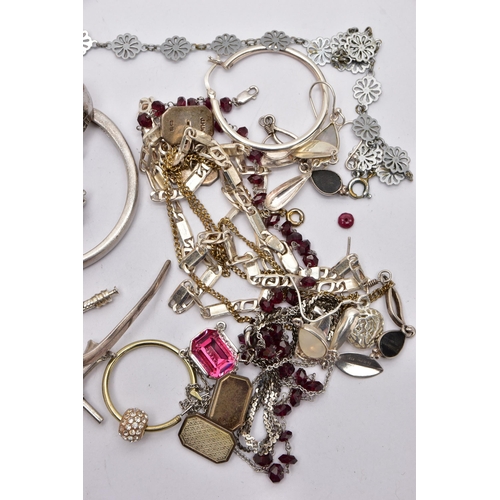 32 - A BAG OF ASSORTED WHITE METAL JEWELLERY, to include a silver collar necklace, hallmarked London, a p... 