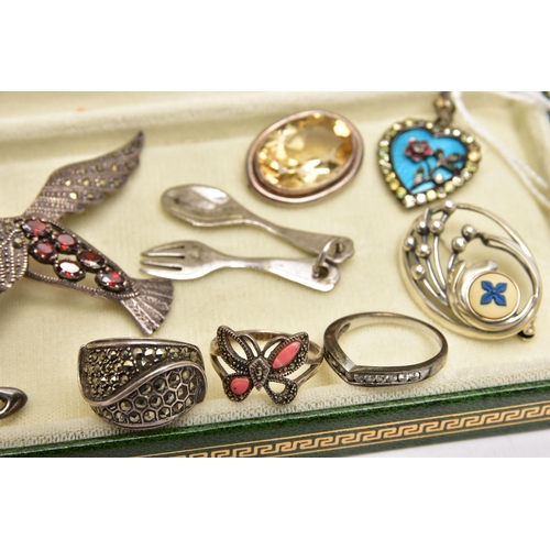 73 - AN ASSORTMENT OF WHITE METAL JEWELLERY, to include a heart pendant with guilloche enamel and floral ... 