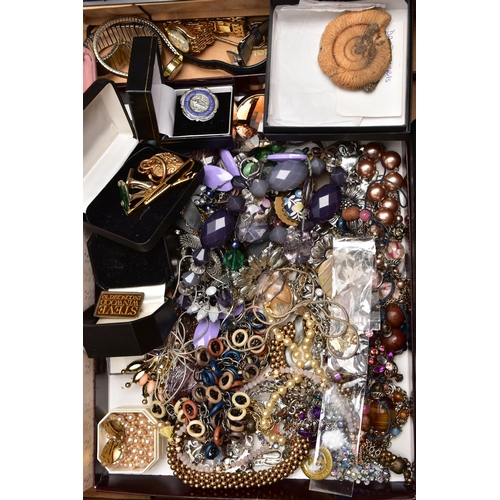 92 - A BOX OF ASSORTED WATCHES AND COSTUME JEWELLERY, to include five wristwatches, names to include Rota... 