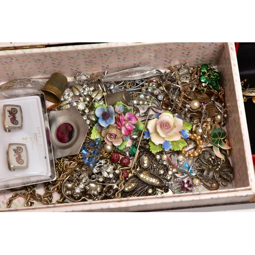 92 - A BOX OF ASSORTED WATCHES AND COSTUME JEWELLERY, to include five wristwatches, names to include Rota... 