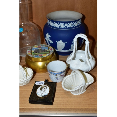 324 - A GROUP OF CERAMICS AND GLASSWARES, to include a Victorian cut glass onion shaped decanter with stop... 