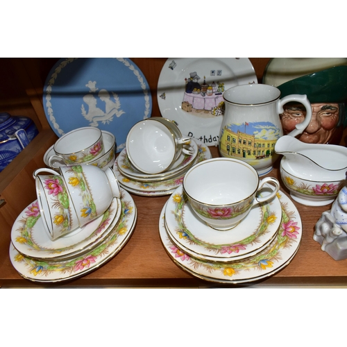 356 - AN AYNSLEY TEAWARES AND ASSORTED CERAMICS, comprising a Royal Worcester Days Of The Week 'Saturday G... 