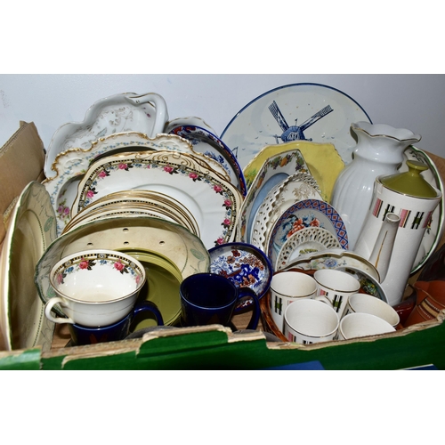 453 - SIX BOXES OF CERAMICS AND HOUSEHOLD ORNAMENTS, to include a Royal Doulton 'Countess' pattern berry d... 