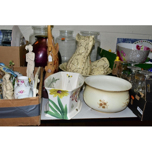 464 - FOUR BOXES AND LOOSE CERAMICS AND GLASS ETC, to include a splatter glass vase, gift ware items marke... 