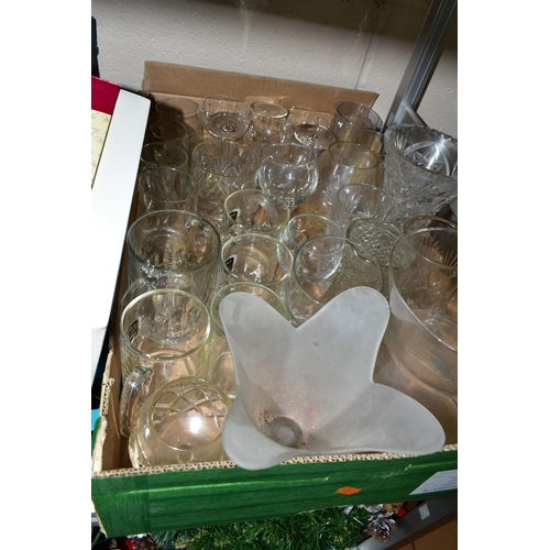 467 - FOUR BOXES AND LOOSE GLASS WARES ETC, to include two Langham Glass paperweights - one boxed, unbrand... 