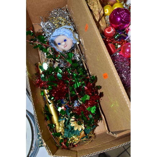 476 - FOUR BOXES OF CHRISTMAS DECORATIONS, to include twentieth century and modern ornaments, baubles, tin... 