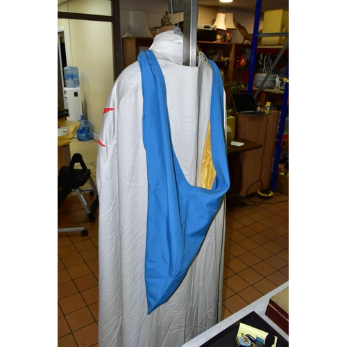 480 - A REPLICA KNIGHTS TEMPLAR TUNIC AND CLOAK, together with enamel  Knights Templar patriarchal cross a... 