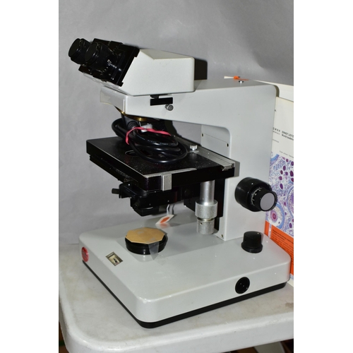 533 - A LEITZ DIALUX 20 EB LABORATORY AND RESEARCH BINCOCULAR MICROSCOPE, with cable power supply and manu... 