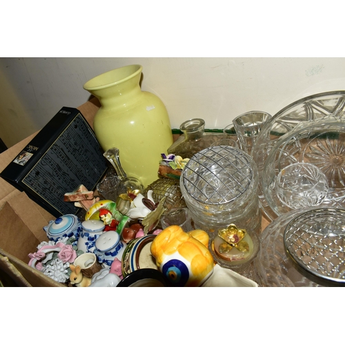 571 - TWO BOXES AND LOOSE CERAMICS, GLASSWARES AND ELECTRICAL EQUIPMENT, to include a boxed Sony CFD-V24 C... 