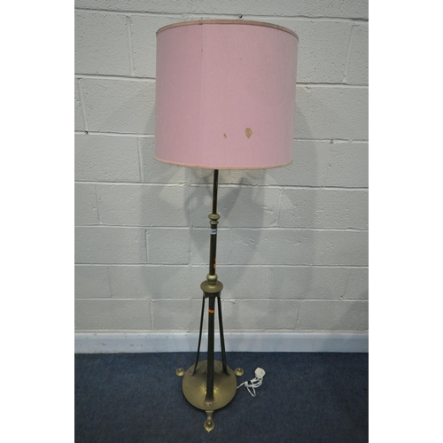 1249 - AN ARTS AND CRAFTS BRASS TELESCOPIC OIL LAMP, converted to a standard lamp, max height 179cm x min h... 