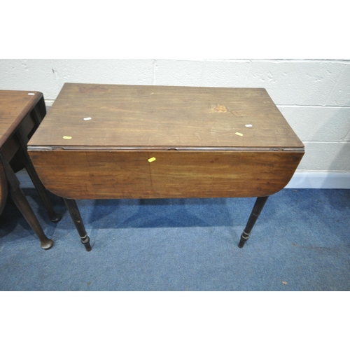 1286 - A GEORGIAN MAHOGANY GATE LEG TABLE, on six cabriole legs, open length 157cm x closed length 45cm x d... 