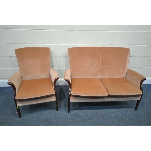 1326 - A PARKER KNOLL PINK UPHOLSTERED TWO PIECE LOUNGE SUITE, comprising a settee and an armchair (with fi... 