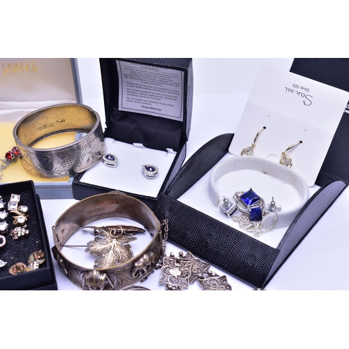 78 - A BOX OF ASSORTED JEWELLERY, to include a white metal moonstone pendant stamped 925, a white metal g... 