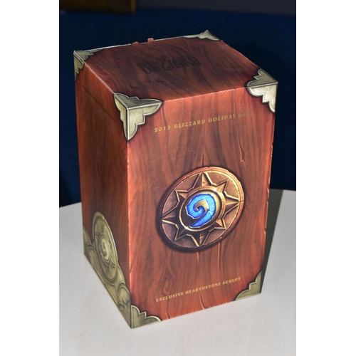 289 - EXCLUSIVE HEARTHSTONE SCULPT, BLIZZARD ENTERTAINMENT 2013 EMPLOYEE HOLIDAY GIFT BOXED, a sculpt made... 