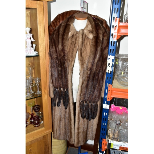 351 - A GROUP OF VINTAGE FUR COATS AND FUR STOLES, comprising a caramel coloured mid length coat, a large ... 