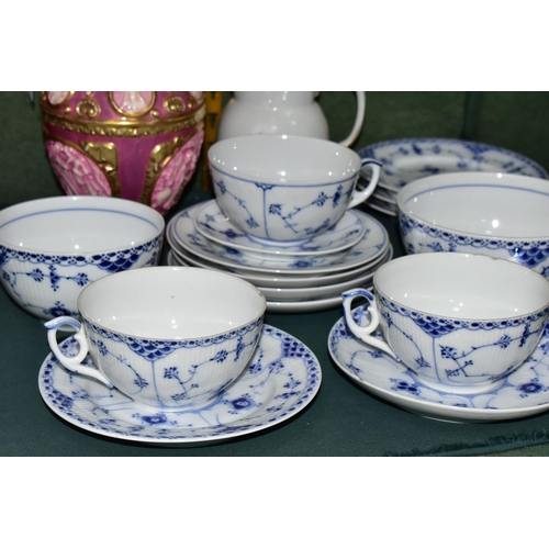 381 - A SMALL QUANTITY OF ROYAL COPENHAGEN BLUE FLUTED LACE TEAWARES, A ROYAL COPENHAGEN 688 BROWN ROSE PA... 