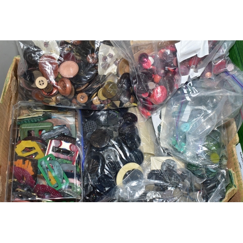 391 - A BOX OF VINTAGE BUTTONS AND BUCKLES, to include a quantity of buttons sorted by colour, generally m... 