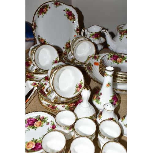 398 - A COLLECTION OF ROYAL ALBERT 'OLD COUNTRY ROSES' TEAWARES, comprising teapot, two trinket dishes, on... 