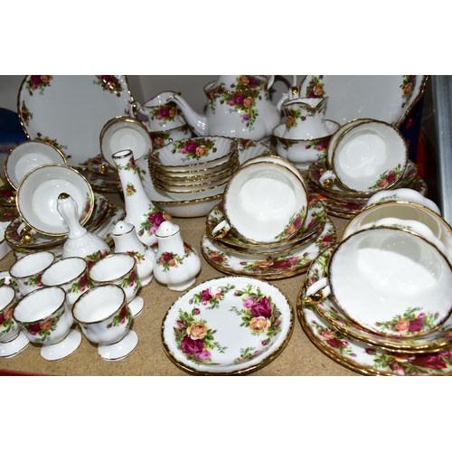 398 - A COLLECTION OF ROYAL ALBERT 'OLD COUNTRY ROSES' TEAWARES, comprising teapot, two trinket dishes, on... 