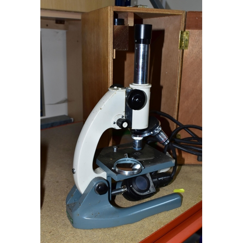 406 - A GRIFFIN & GEORGE MICROSCOPE, complete with original wooden case, No. 680078    W10X- 18.5mm (1) (C... 