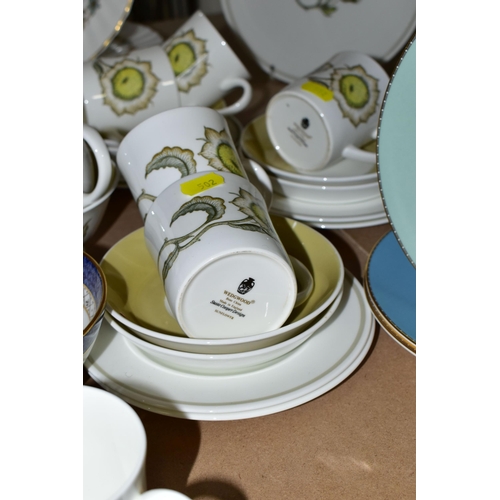 502 - A GROUP OF ASSORTED CERAMICS, comprising Royal Doulton 'Belvedere' pattern nine dinner plates, nine ... 