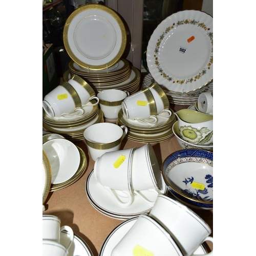 502 - A GROUP OF ASSORTED CERAMICS, comprising Royal Doulton 'Belvedere' pattern nine dinner plates, nine ... 