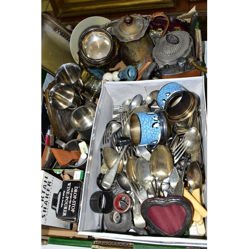 522 - THREE BOXES AND LOOSE METAL WARES ETC, to include horse brasses, brass Buddha approximate height 19c... 