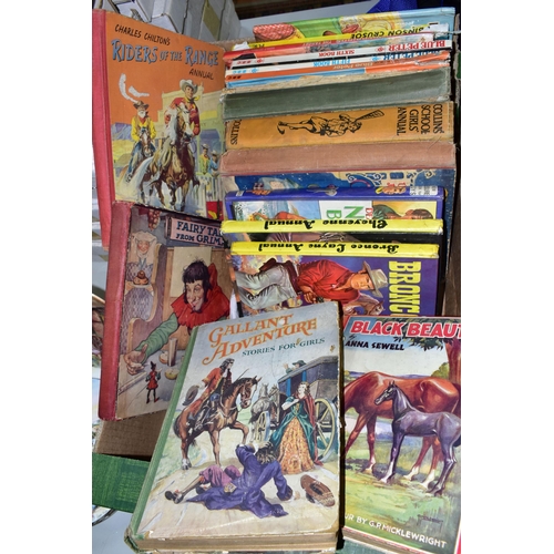 525 - A BOX OF MODERN DOLLS AND VINTAGE CHILDRENS BOOKS ETC, to include a Disney transforming Cinderella, ... 