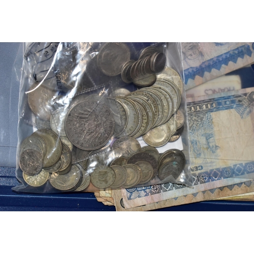 131 - A LARGE AND HEAVY PLASTIC TUB CONTAINING WORLD COINS AND COMMEMORATIVES, to include 1913 German Stat... 