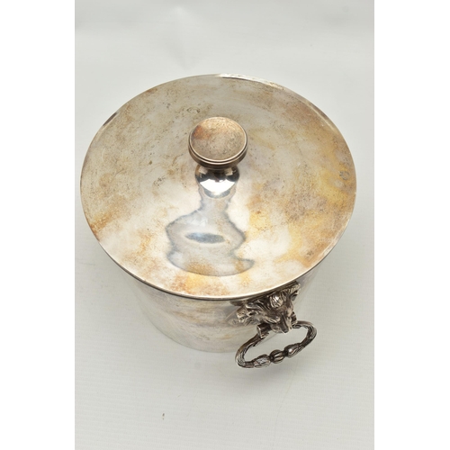 157 - AN ELIZABETH II WILLIAM COMYNS & SONS LTD FOR DUNHILL, SILVER ICE BUCKET AND COVER, the circular pul... 