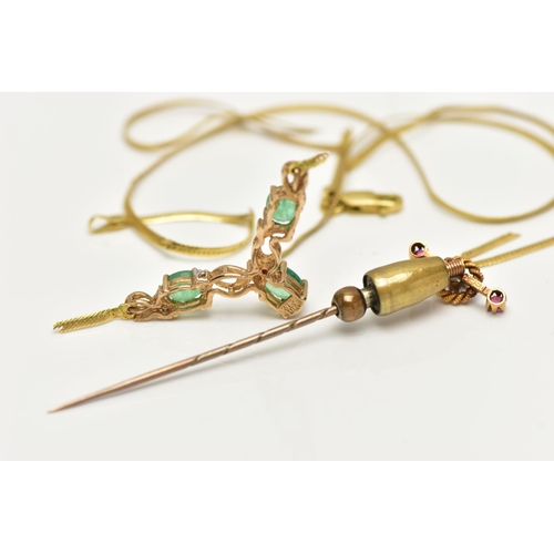 44 - A 9CT GOLD NECKLACE AND EARLY 20TH CENTURY STICK PIN, an a/f necklace set with three oval cut emeral... 