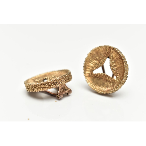 67 - A PAIR OF 1970s 9CT YELLOW GOLD EARRINGS, each earring with textured detail, hinged back fittings fo... 