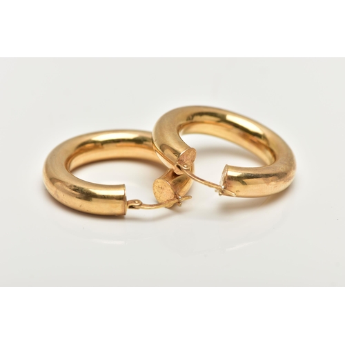 76 - A PAIR 0F 9CT GOLD HOOP EARRINGS, hollow polished hoop, with lever fittings, hallmarked 9ct Sheffiel... 