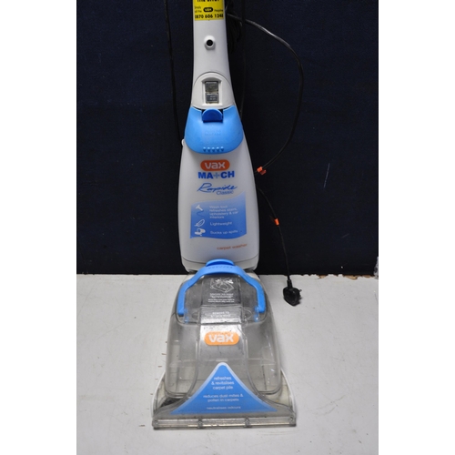 1058 - A VAX V-026CC CARPET CLEANER missing pipes (PAT pass and powers up)