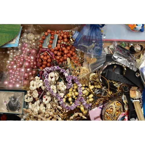 114 - A BOX OF ASSORTED COSTUME JEWELLERY AND ITEMS, to include various beaded necklaces, imitation pearls... 