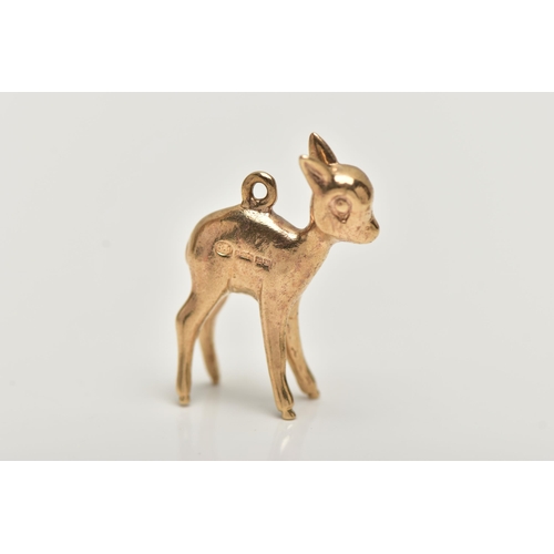 15 - A 9CT GOLD CHARM, yellow gold charm of a fawn, approximate height 28mm, hallmarked 9ct Birmingham, a... 