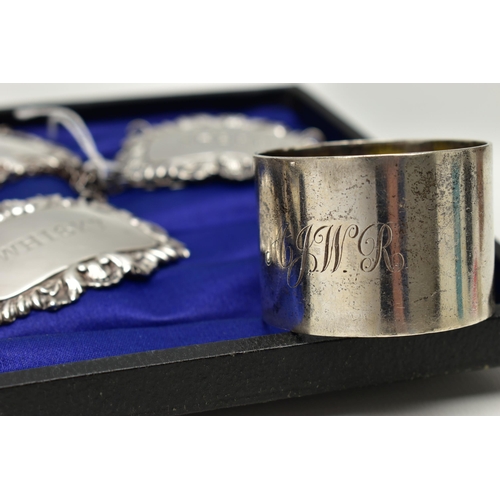 154 - A SMALL PARCEL OF 20TH CENTURY SILVER, comprising a George V cased set of six apostle top teaspoons,... 