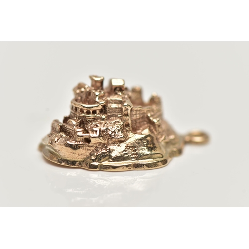 19 - A 9CT GOLD CHARM, a yellow gold charm of Edinburgh castle, hallmarked 9ct London, approximate gross ... 