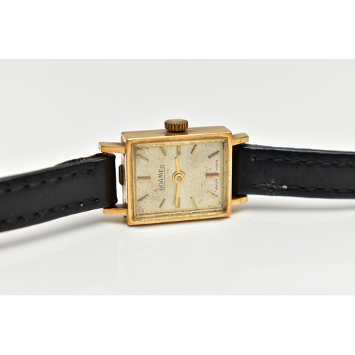 39 - A LADIES 'ROAMER' WRISTWATCH, quartz movement, rectangle dial, signed 'Roamer', yellow metal case, a... 