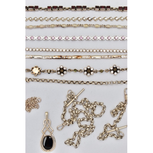 84 - A BAG OF ASSORTED WHITE METAL JEWELLERY, to include a silver belcher chain and matching bracelet, bo... 