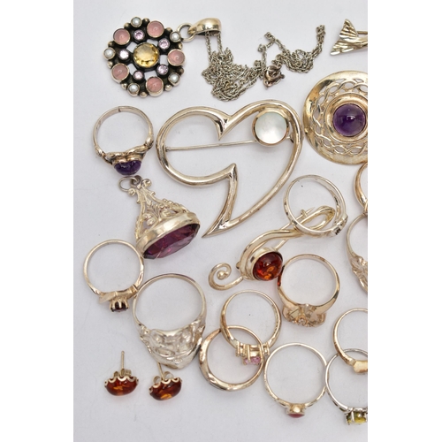 87 - AN ASSORTMENT OF WHITE METAL JEWELLERY, to include three white metal fobs, an assortment of rings, b... 