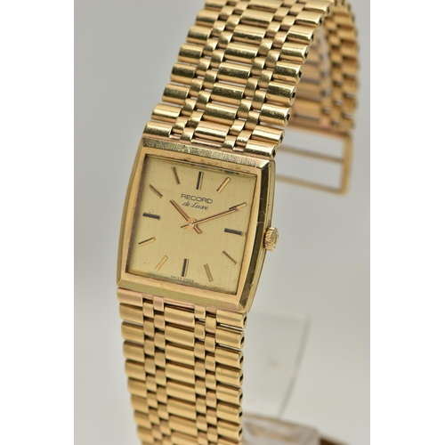 91 - A GENTS 9CT GOLD 'RECORD' WRISTWATCH, manual wind, gold square dial signed 'Record De Luxe', baton m... 