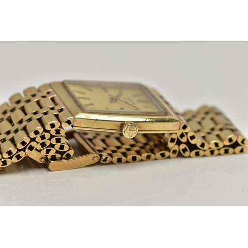 91 - A GENTS 9CT GOLD 'RECORD' WRISTWATCH, manual wind, gold square dial signed 'Record De Luxe', baton m... 