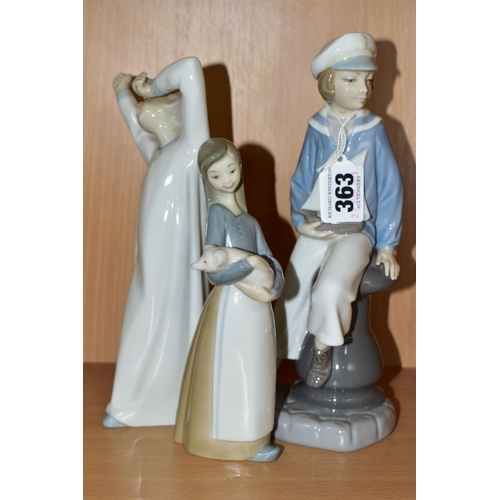 363 - FIVE LLADRO FIGURES, comprising Boy with Yacht model no 4810, sculptor Salvador Furio, issued 1972-1... 