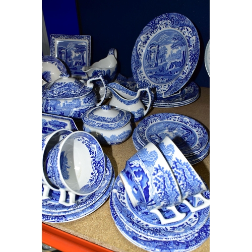 419 - THIRTY NINE PIECES OF SPODE ITALIAN TEA AND DINNER WARES, to include a teapot, a cream jug, a covere... 