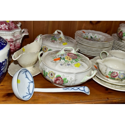 445 - A ROYAL DOULTON 'MALVERN' PATTERN D6197 DINNER SET, comprising three covered tureens, two sauce jugs... 